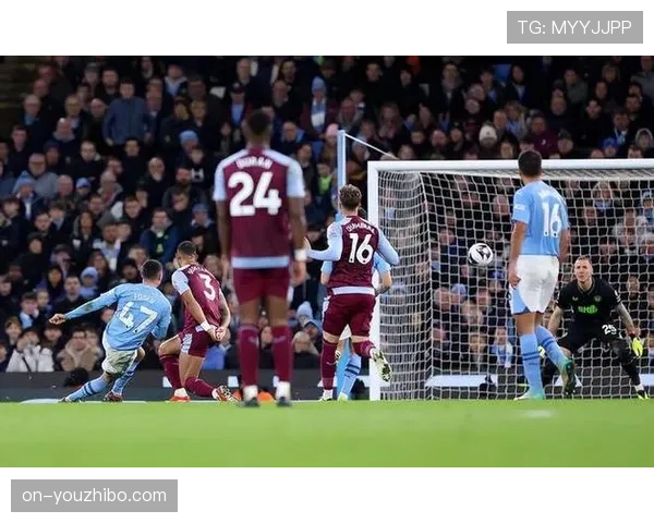 半场战报：曼城1-1利物浦，福登世界波扳平比分